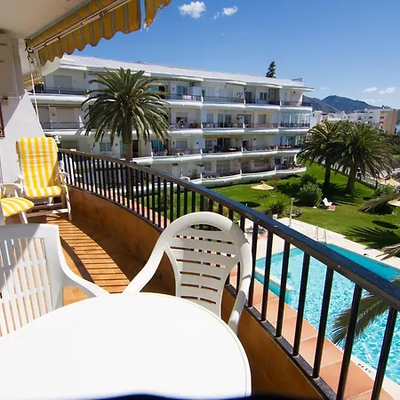 Acapulco Playa 34 Menyber Апартаменты Нерха